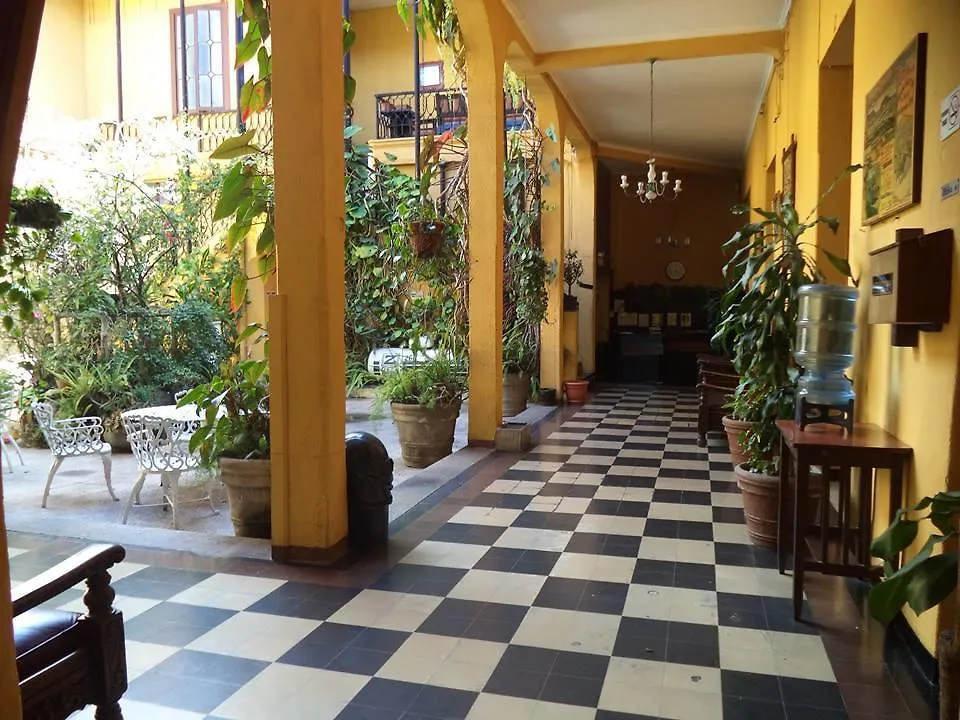 Hotel Spring Guatemala-Stadt