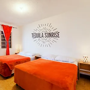 Tequila Sunrise Отель