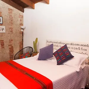 2* Hostal Quetzalroo